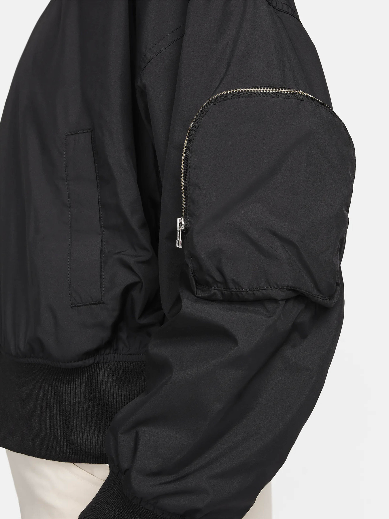 Бомбер NIKE SPORTSWEAR ESSENTIAL модель FN2839-010 Фото