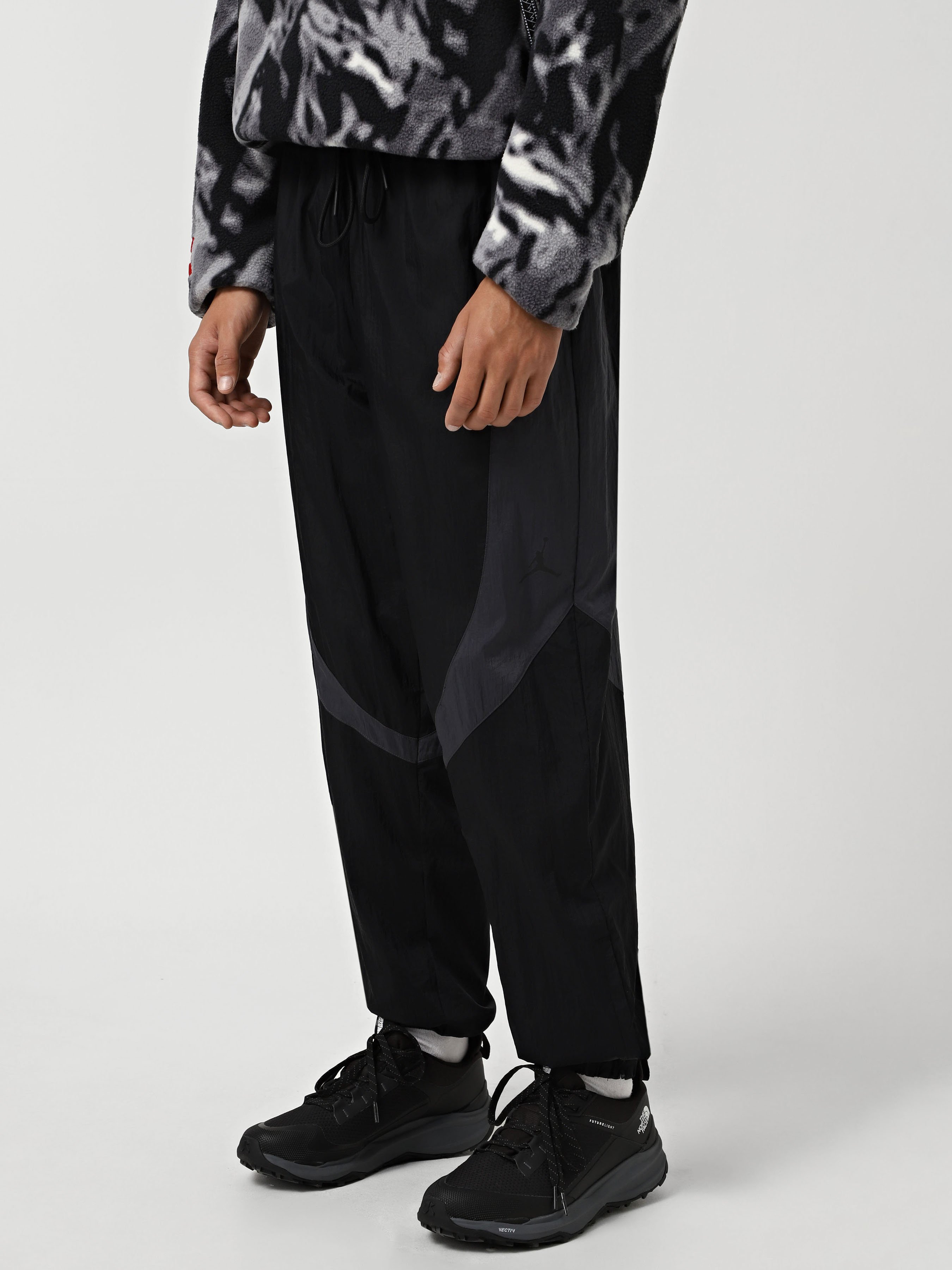 Чоловічі Спортивні штани NIKE AIR JORDAN SPORT JAM (6T2294) колір чорний, матеріал нейлон NIKE - купити в Україні