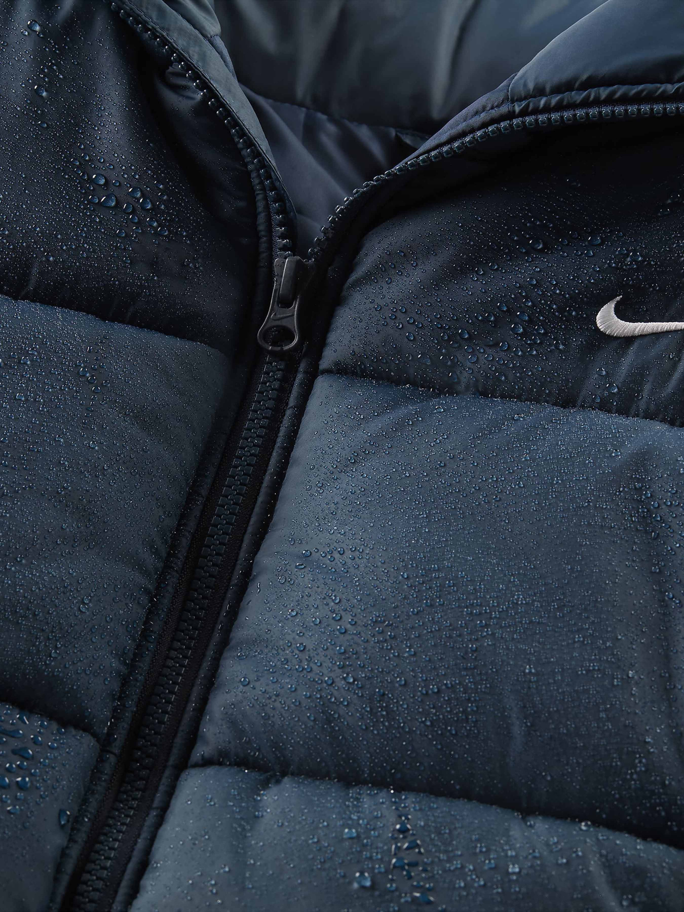 Утеплений жилет NIKE SPORTSWEAR CLASSIC PUFFER THER модель FZ5922-478 Утеплений жилет NIKE SPORTSWEAR CLASSIC PUFFER THER модель FZ5922-478 Фото