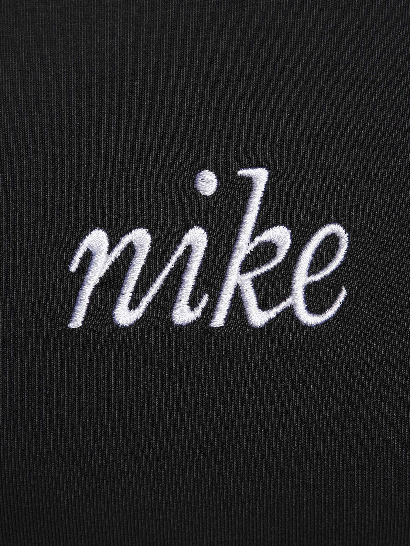 Футболка NIKE Sportswear Chill Knit модель HF8819-010 Фото