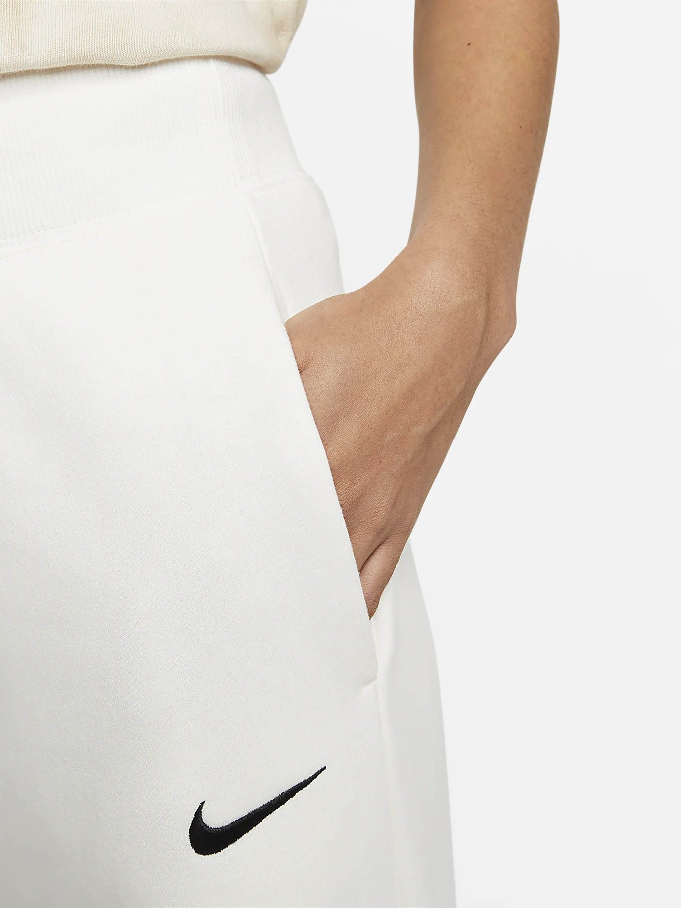 Повседневные штаны NIKE SPORTSWEAR PHOENIX FLEECE модель DQ5615-133 Повседневные штаны NIKE SPORTSWEAR PHOENIX FLEECE модель DQ5615-133 Фото