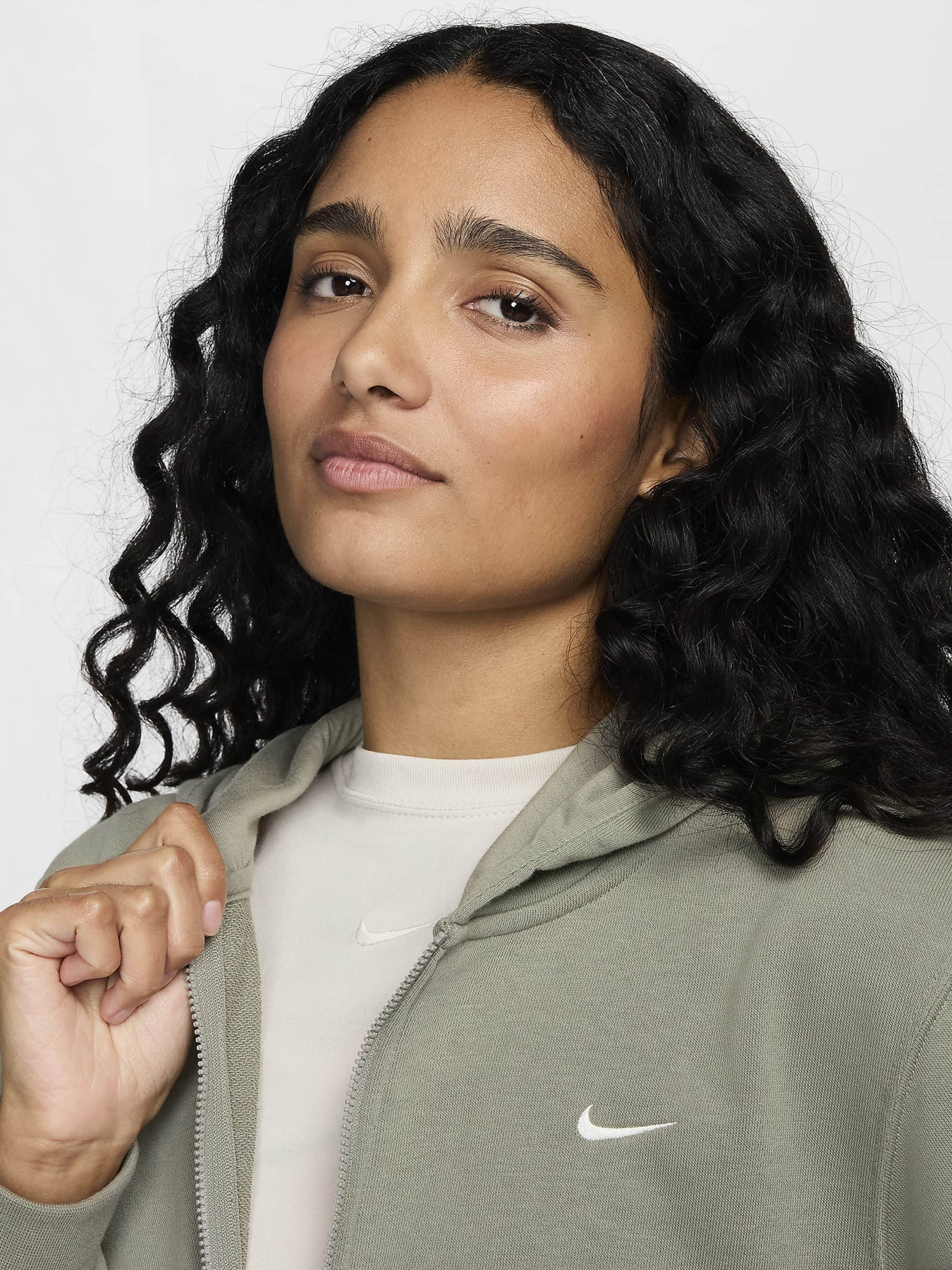 Кофта спортивная NIKE Sportswear Chill Terry модель FN2415-320 Фото