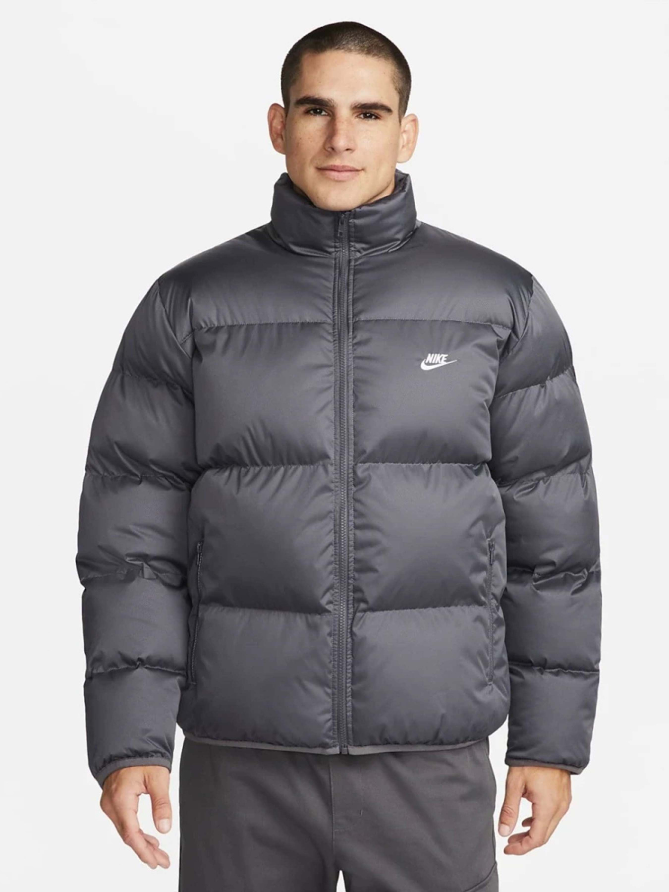 Зимняя куртка NIKE Sportswear Club Puffer модель FB7368-068 Фото