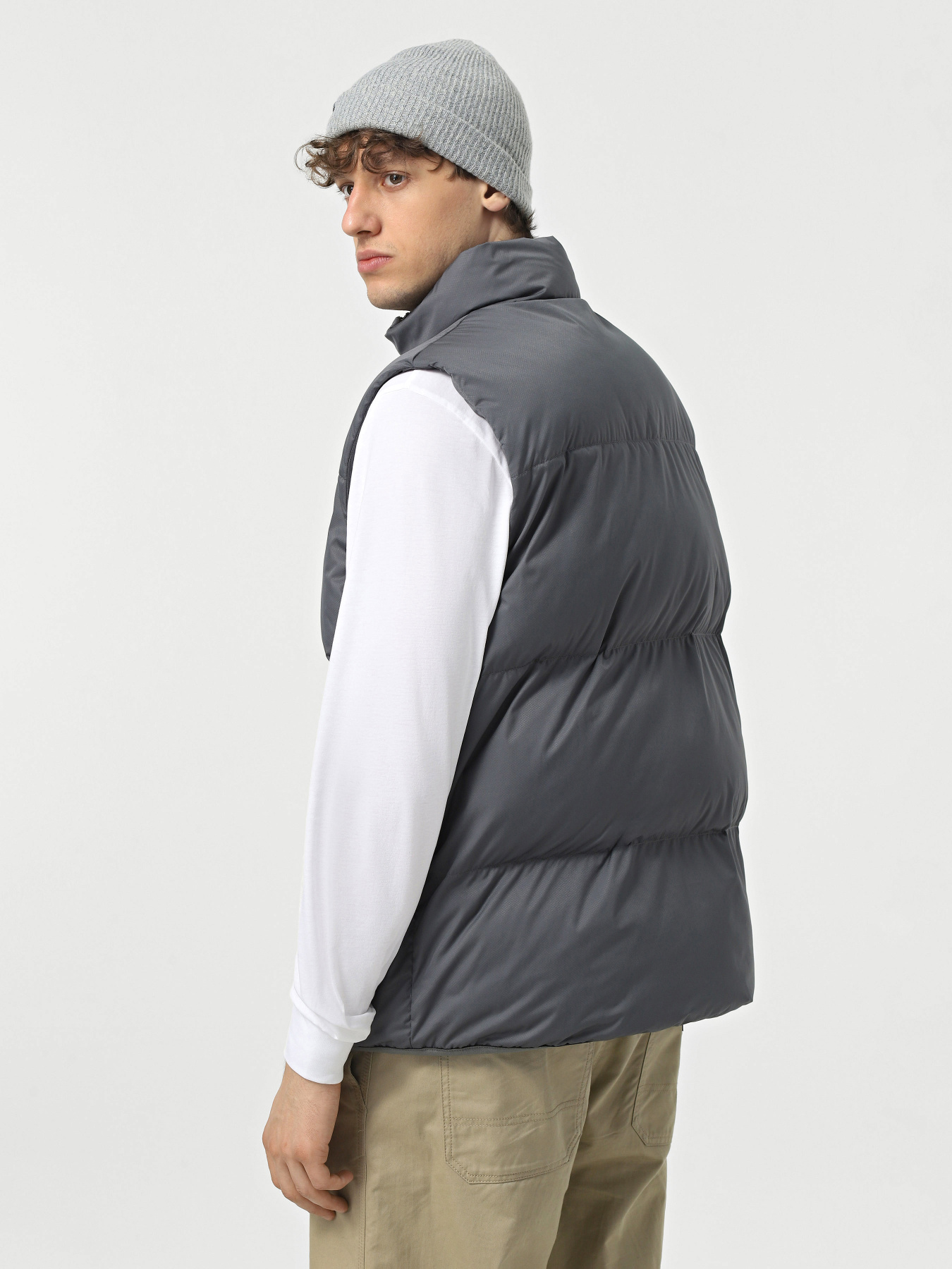 Жилет с утеплителем NIKE Sportswear Club PrimaLoft® модель FB7373-068 Фото