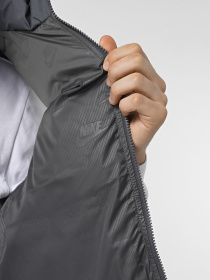 Жилет с утеплителем NIKE Sportswear Club PrimaLoft® модель FB7373-068 Фото