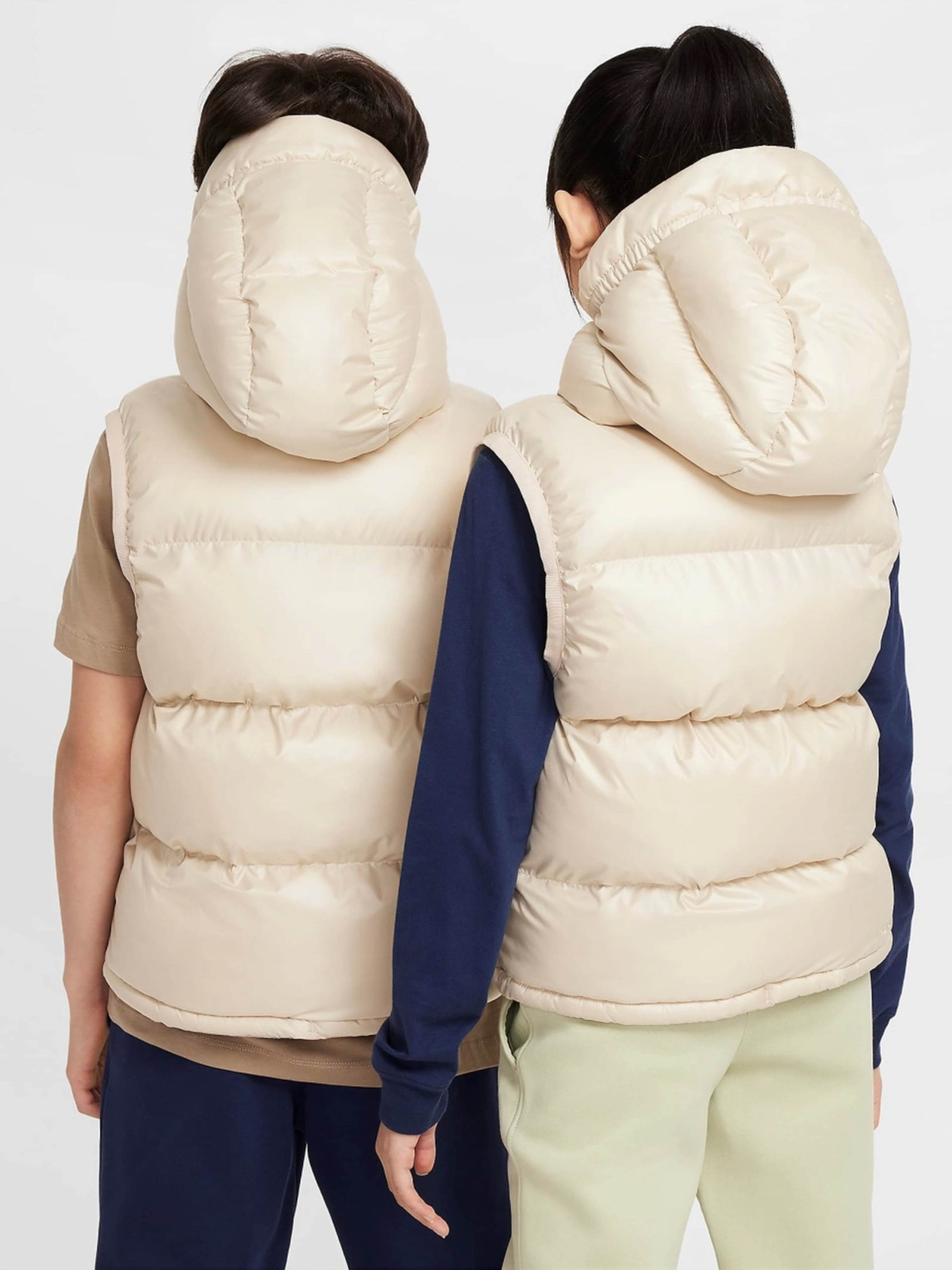 Утеплений жилет NIKE SPORTSWEAR HEAVYWEIGHT EASYON модель FD2844-126 Фото