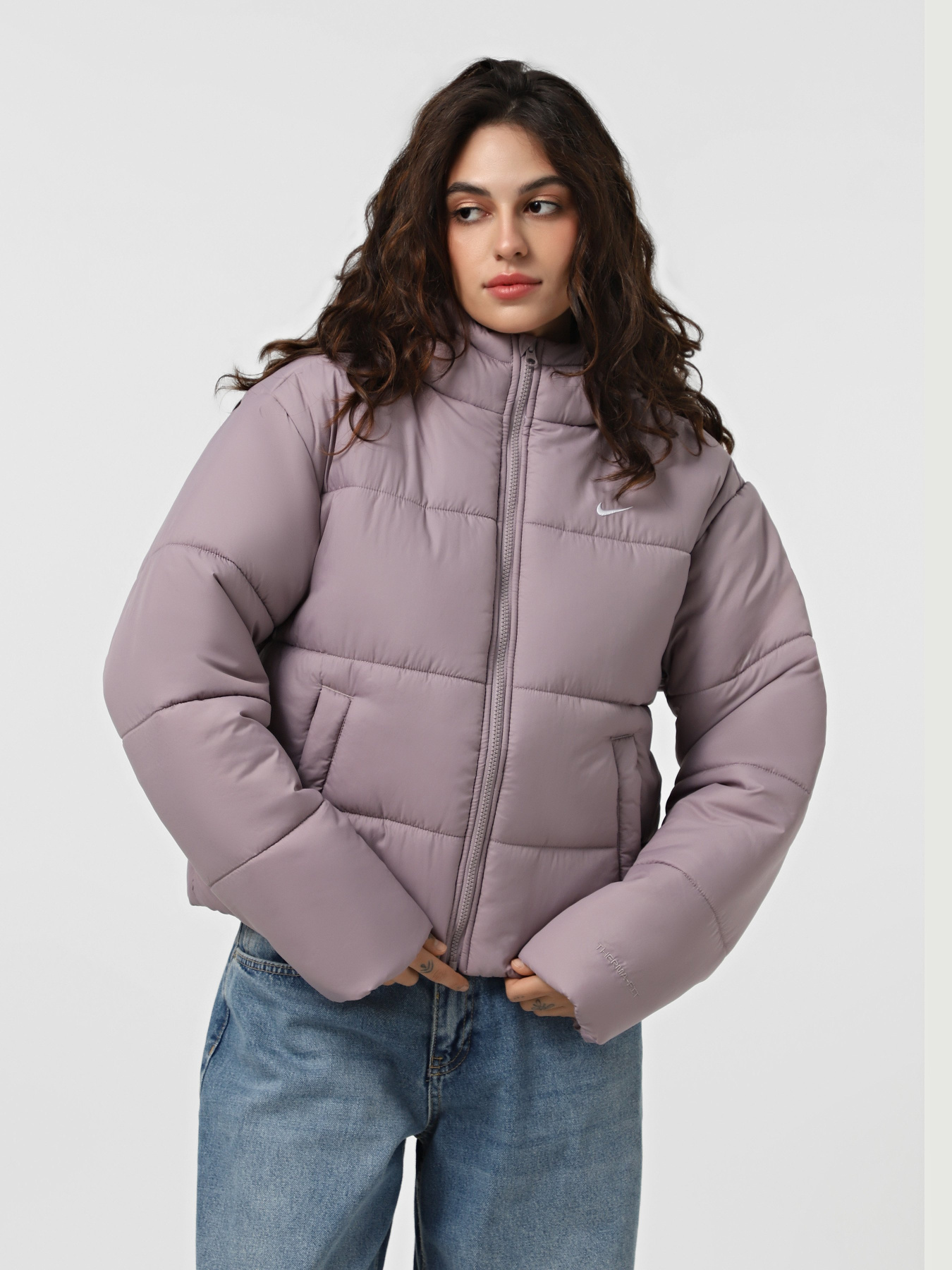Зимова куртка NIKE Sportswear Classic Puffer Therma-FIT Loose модель FZ5899-226 Фото
