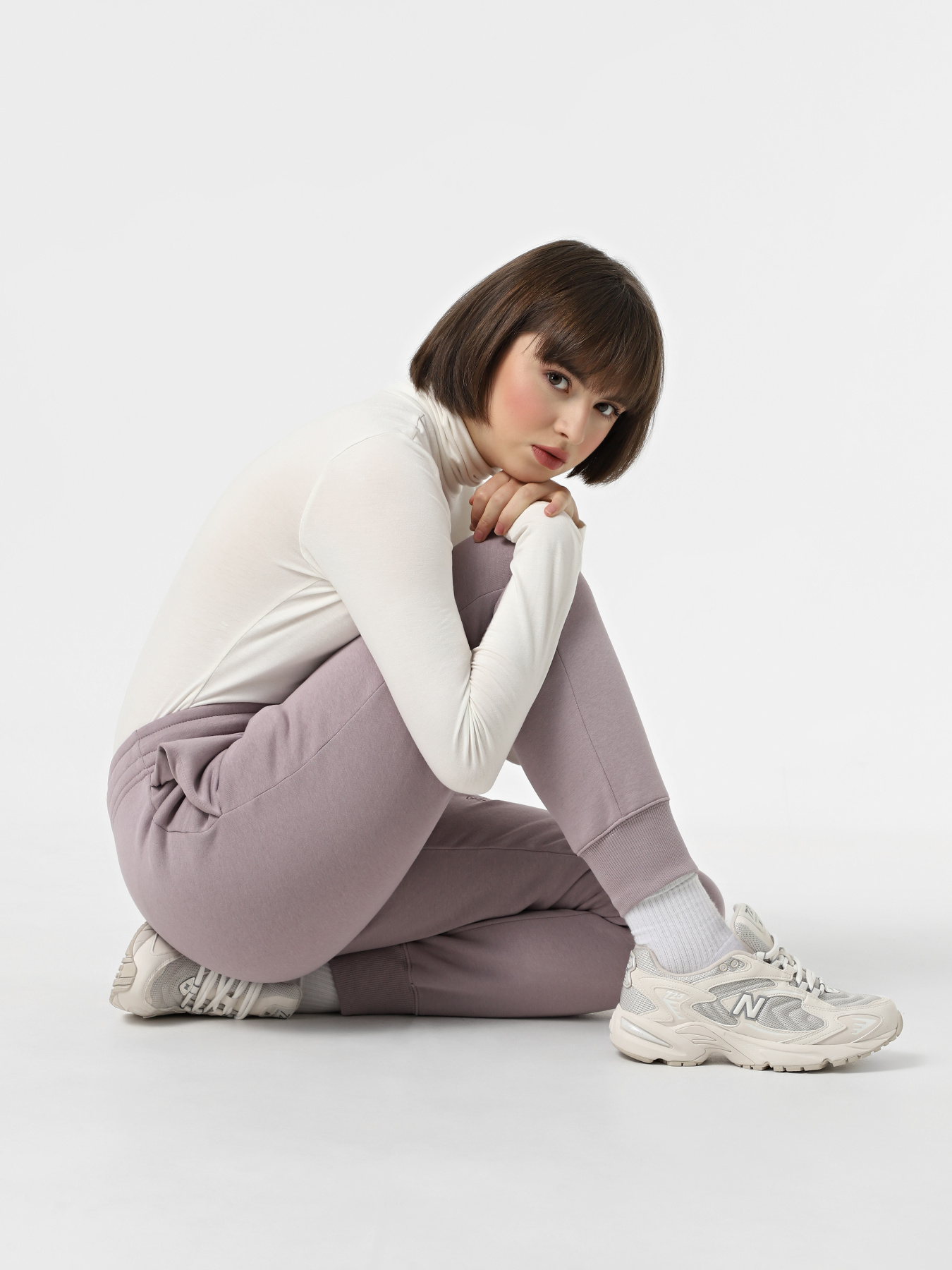 Спортивні штани NIKE SPORTSWEAR PHOENIX FLEECE модель HM9757-226 Фото