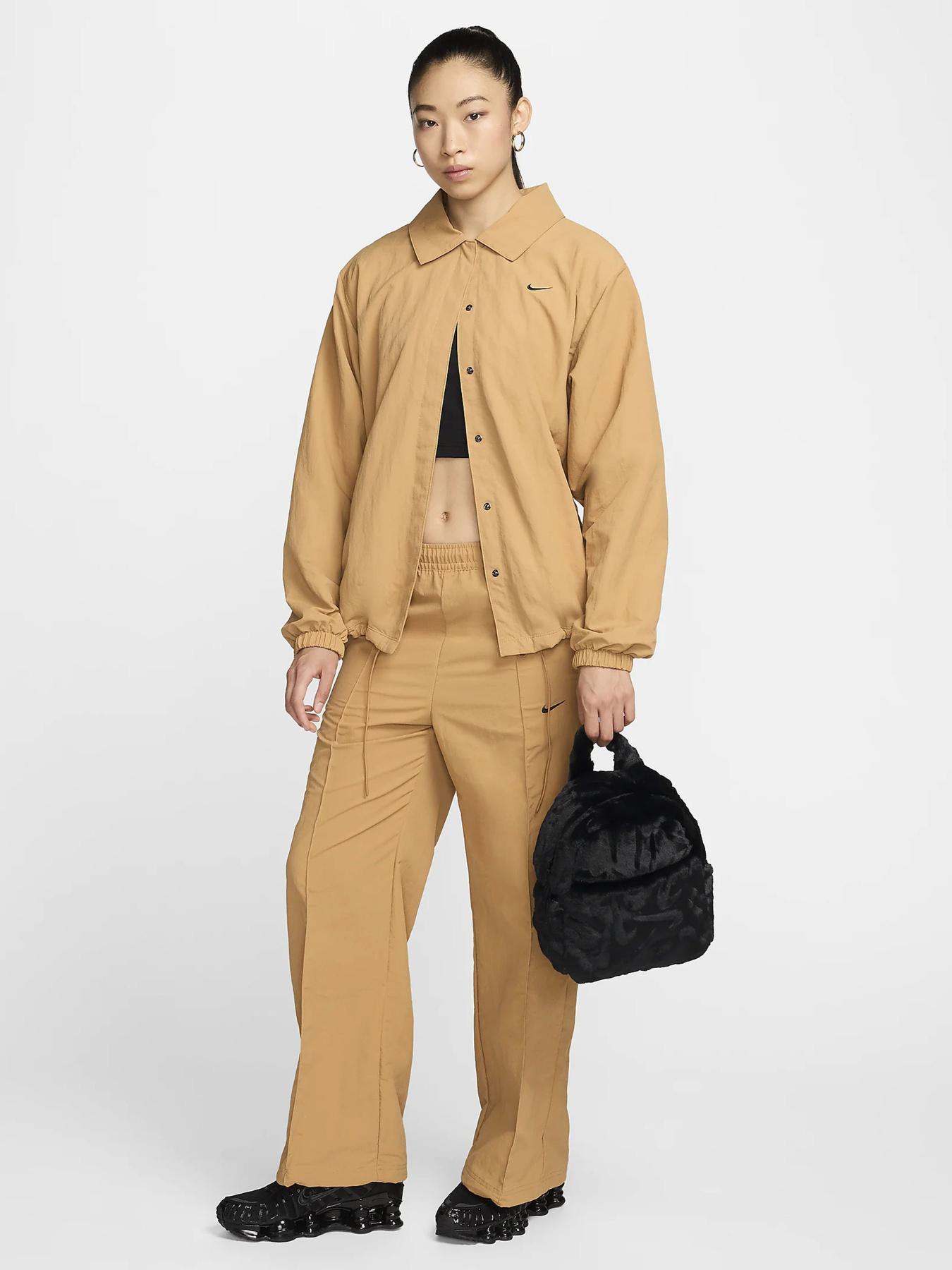 Рюкзак NIKE Sportswear Futura Faux Fur Mini 6L модель FZ1328-010 Фото