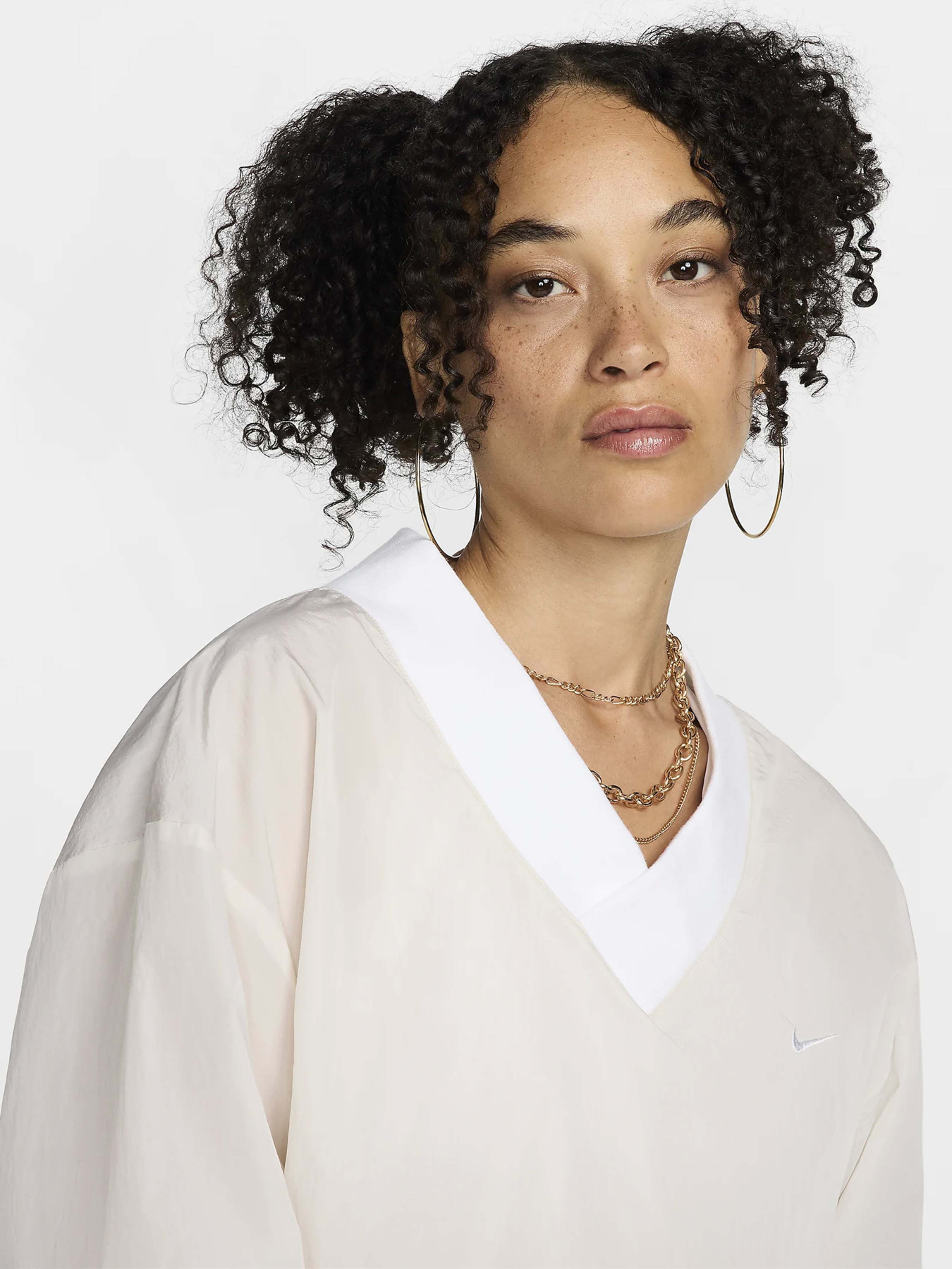 Свитшот NIKE Sportswear Essential Loose UV модель FV7649-110 Фото