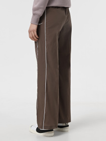 Повседневные штаны NIKE WINDRUNNER HIGH-WAISTEDVEN OPE модель FV7655-004 Фото