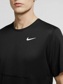 Спортивная футболка NIKE Breathe Top модель CJ5332-010 Спортивная футболка NIKE Breathe Top модель CJ5332-010 Фото