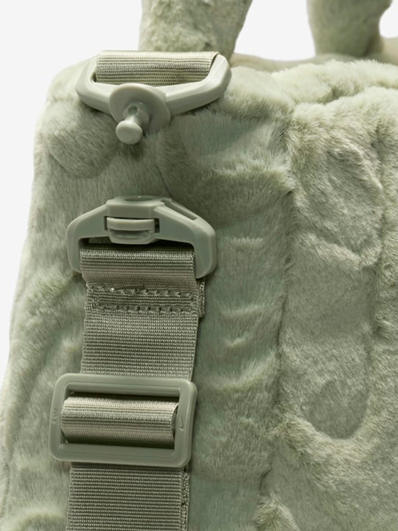 Дорожня сумка NIKE SPORTSWEAR FAUX FUR модель FZ1323-370 Фото