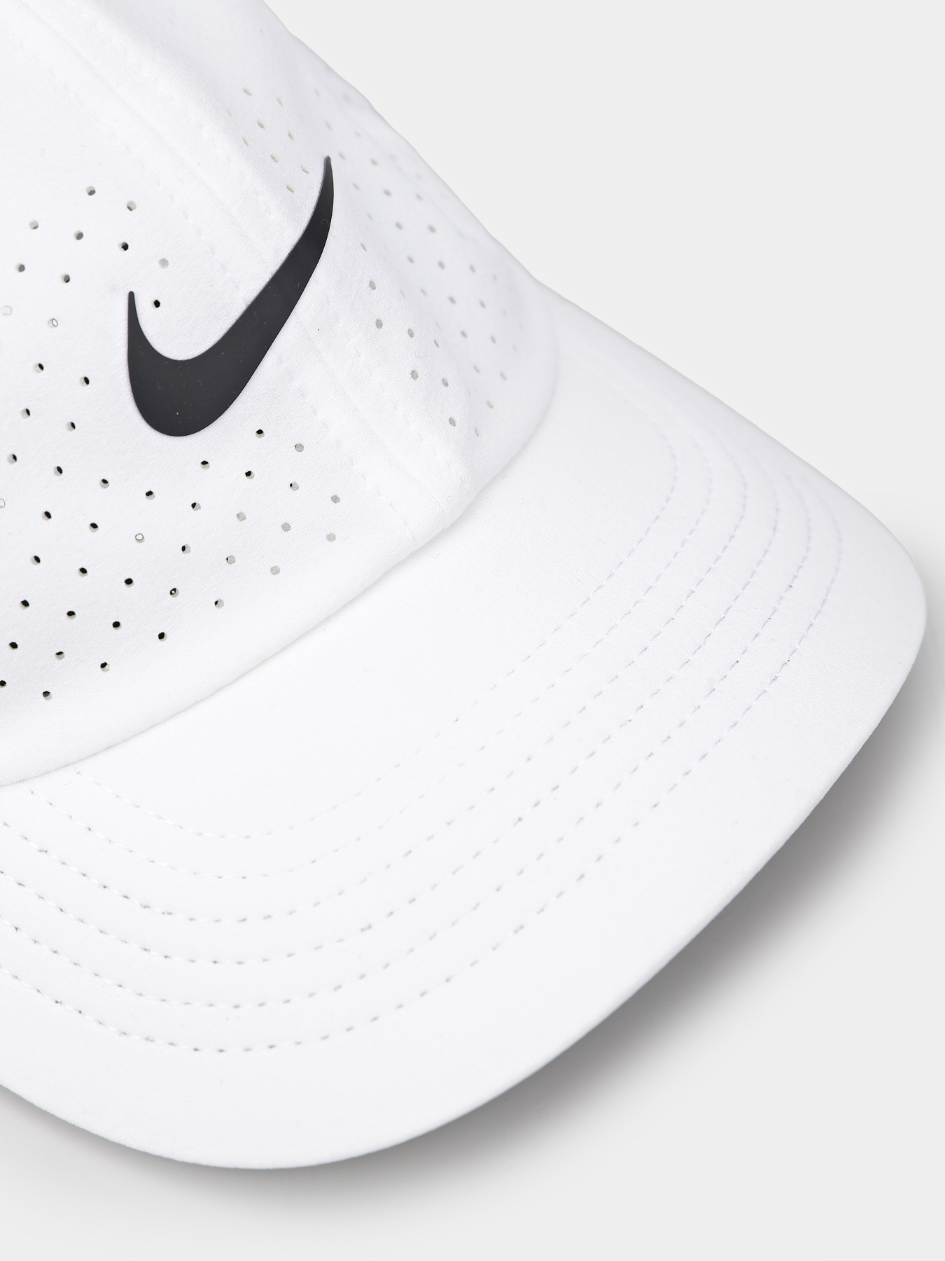 Кепка NIKE Dri-Fit ADV Club Tennis модель FB5598-100 Фото