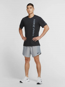 Футболки и поло NIKE Pro модель CU4975-010 Футболки и поло NIKE Pro модель CU4975-010 Фото