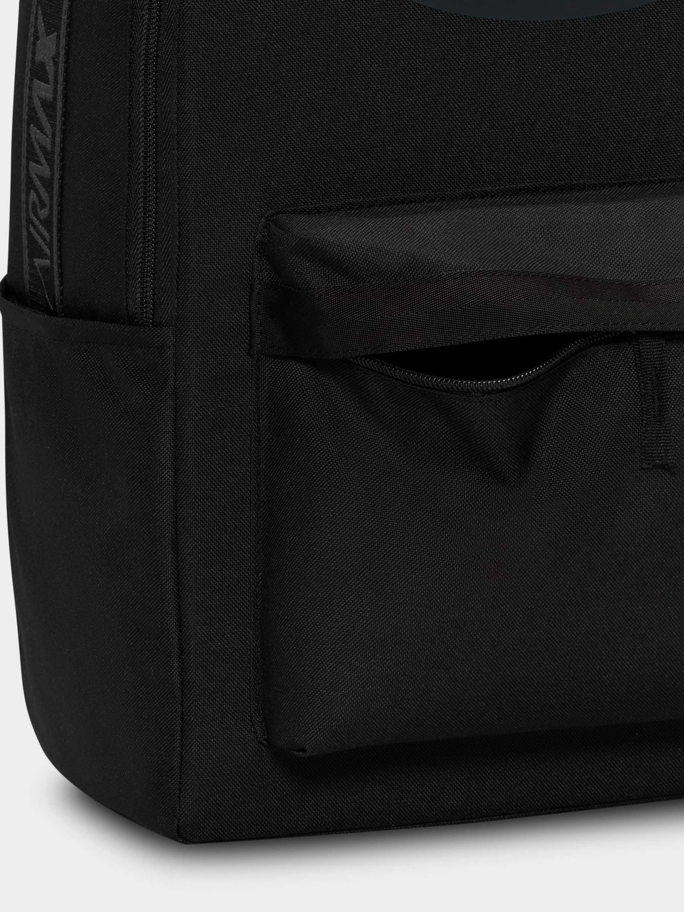 Повсякденний рюкзак NIKE AIR MAX HERITAGE 25L модель HJ8299-010 Повсякденний рюкзак NIKE AIR MAX HERITAGE 25L модель HJ8299-010 Фото