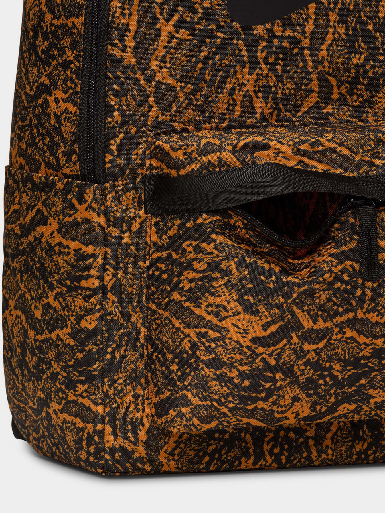 Повсякденний рюкзак NIKE HERITAGE 25L модель HJ8345-815 Повсякденний рюкзак NIKE HERITAGE 25L модель HJ8345-815 Фото