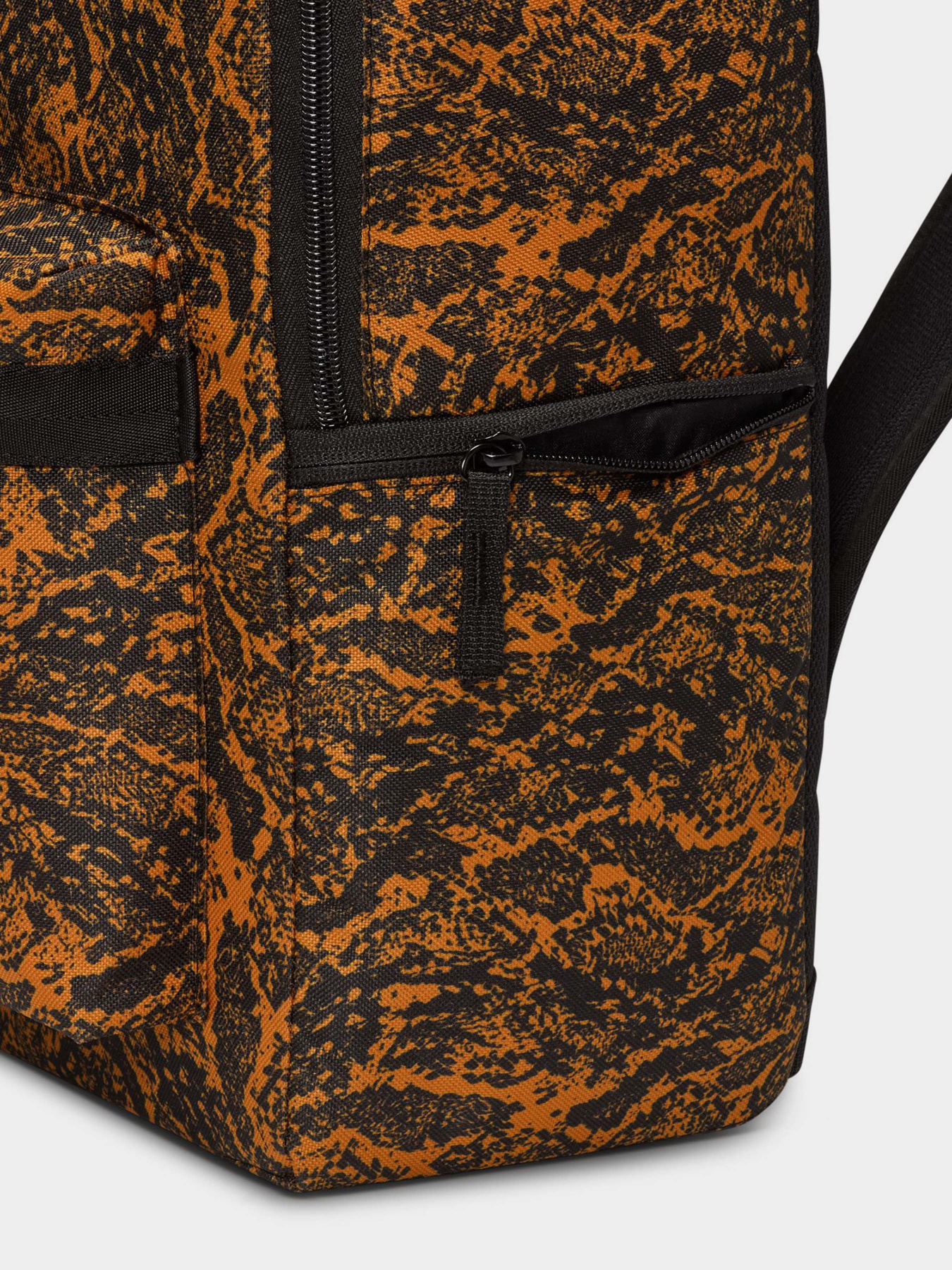 Повсякденний рюкзак NIKE HERITAGE 25L модель HJ8345-815 Повсякденний рюкзак NIKE HERITAGE 25L модель HJ8345-815 Фото