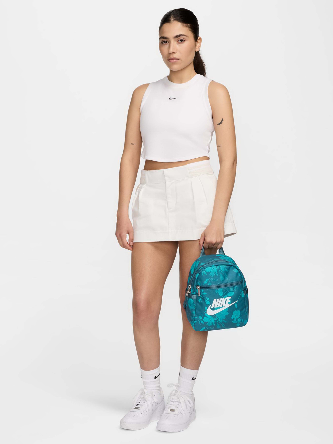 Повсякденний рюкзак NIKE SPORTSWEAR FUTURA 6L модель HJ8503-006 Повсякденний рюкзак NIKE SPORTSWEAR FUTURA 6L модель HJ8503-006 Фото