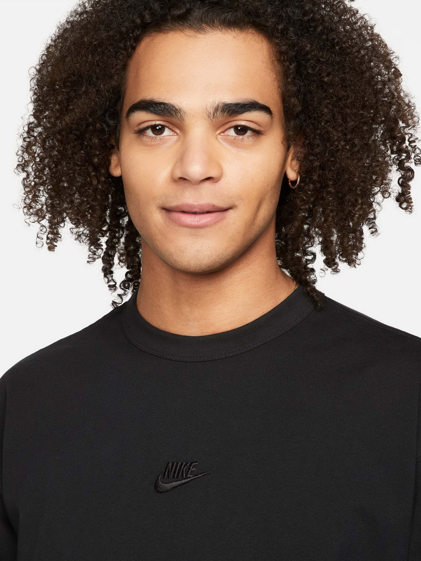 Лонгслів NIKE SPORTSWEAR PREMIUM ESSENTIALS модель DO7390-010 Фото