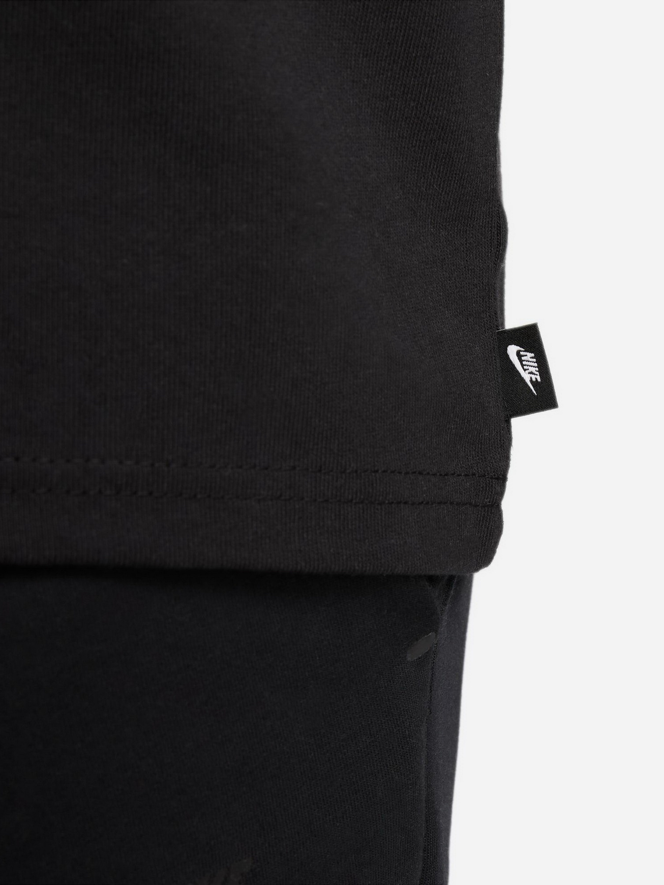 Футболка NIKE Sportswear Premium Essentials модель DO7392-010 Фото