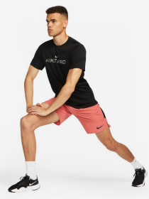 Спортивная футболка NIKE PRO DRI-FIT модель FJ2393-010 Фото