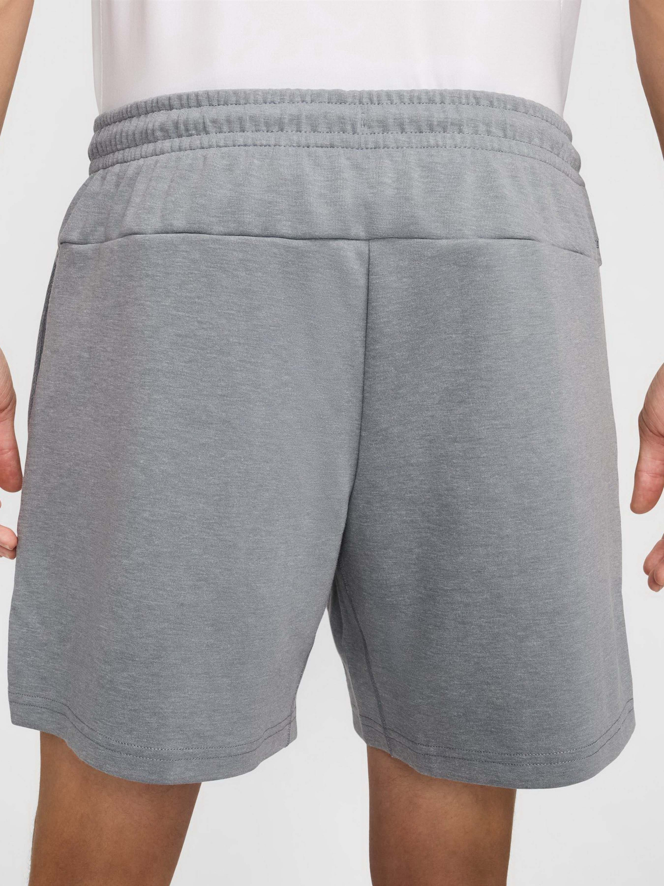 Повсякденні шорти NIKE DRI-FIT PRIMARY 7IN модель FZ0961-065 Фото