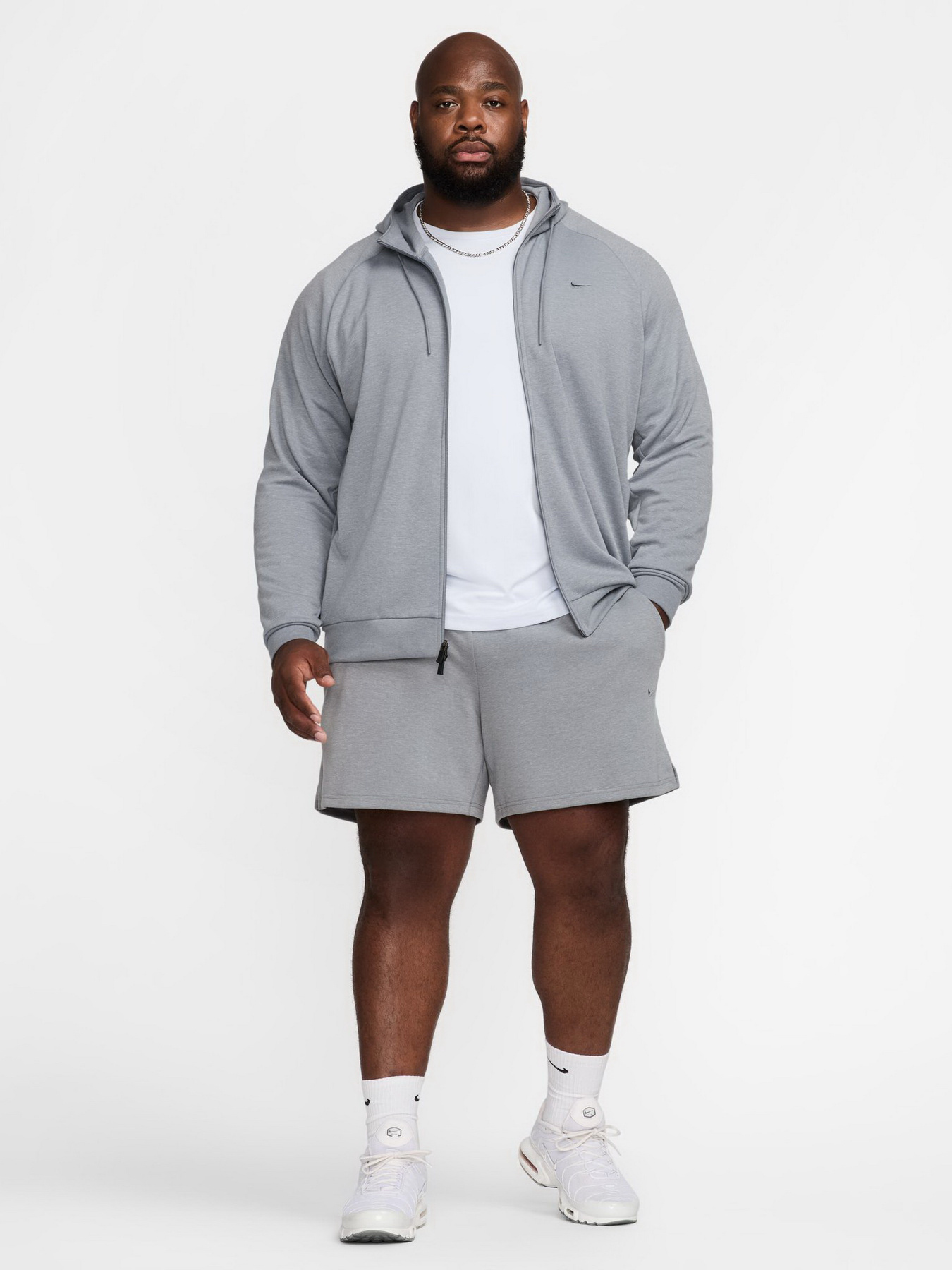 Повсякденні шорти NIKE DRI-FIT PRIMARY 7IN модель FZ0961-065 Фото