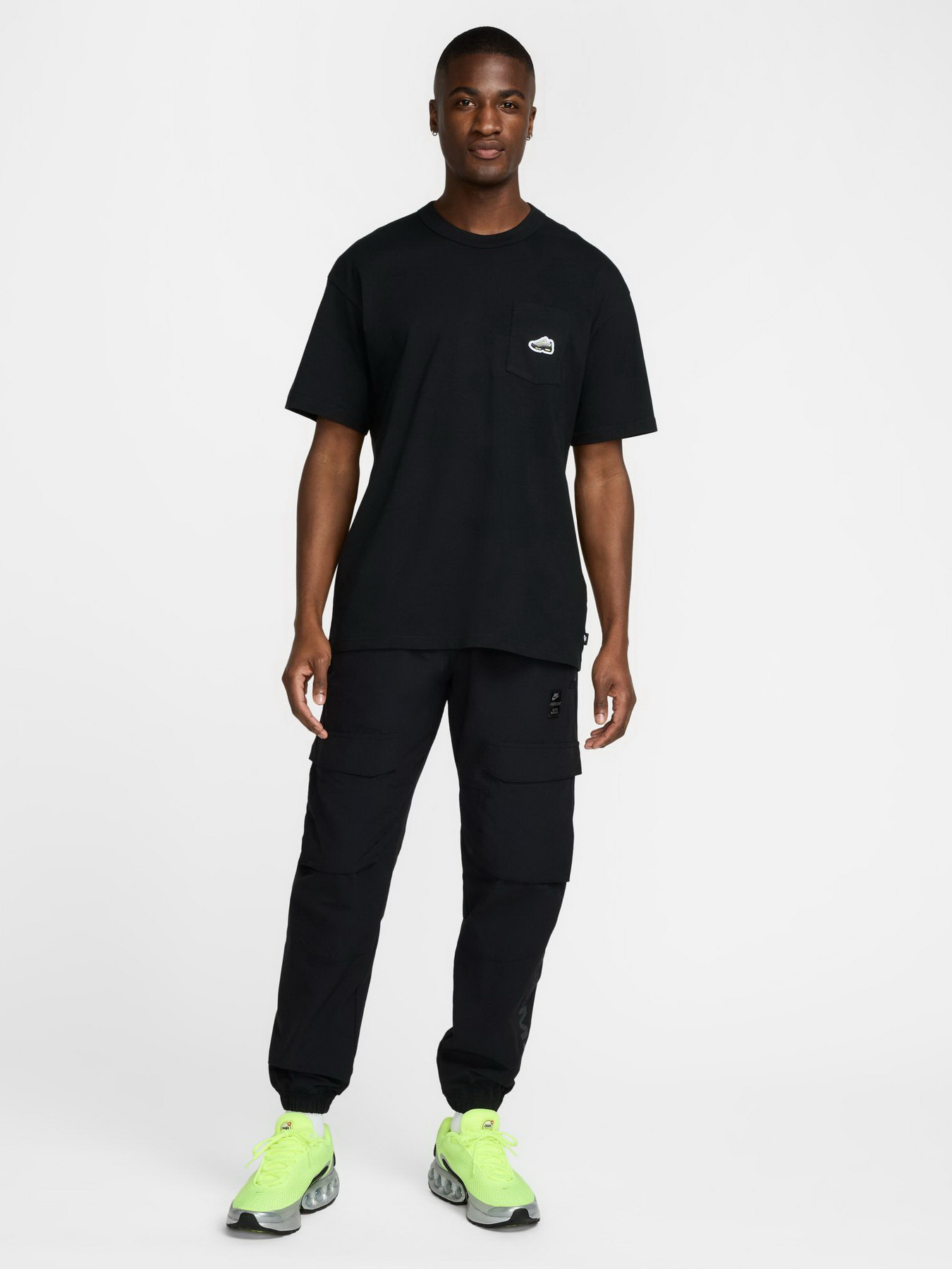 Футболка NIKE SPORTSWEAR MAX 90 SNEAKER PATC модель HJ0574-010 Фото