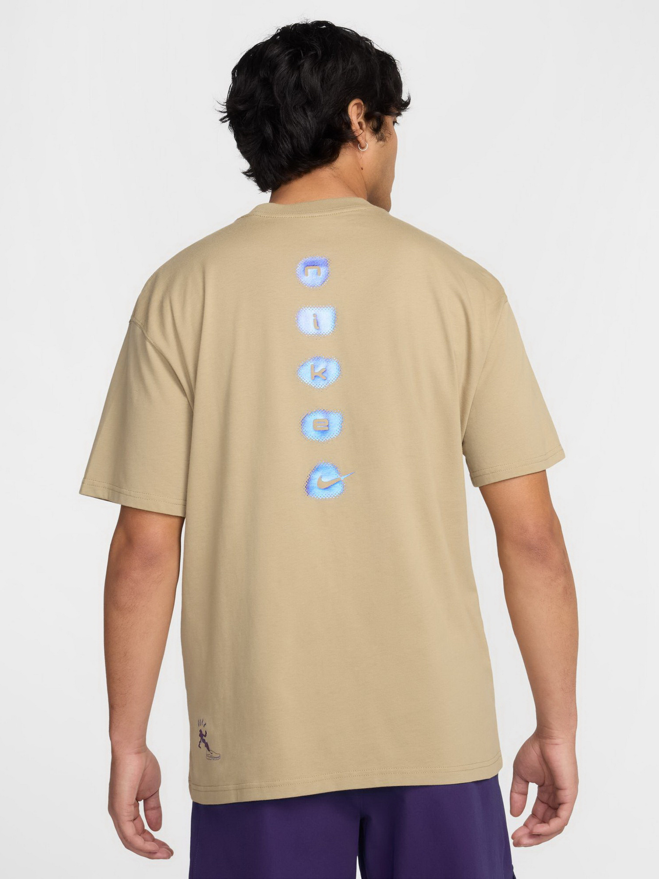 Футболка NIKE SPORTSWEAR MAX90 модель HJ0599-297 Футболка NIKE SPORTSWEAR MAX90 модель HJ0599-297 Фото