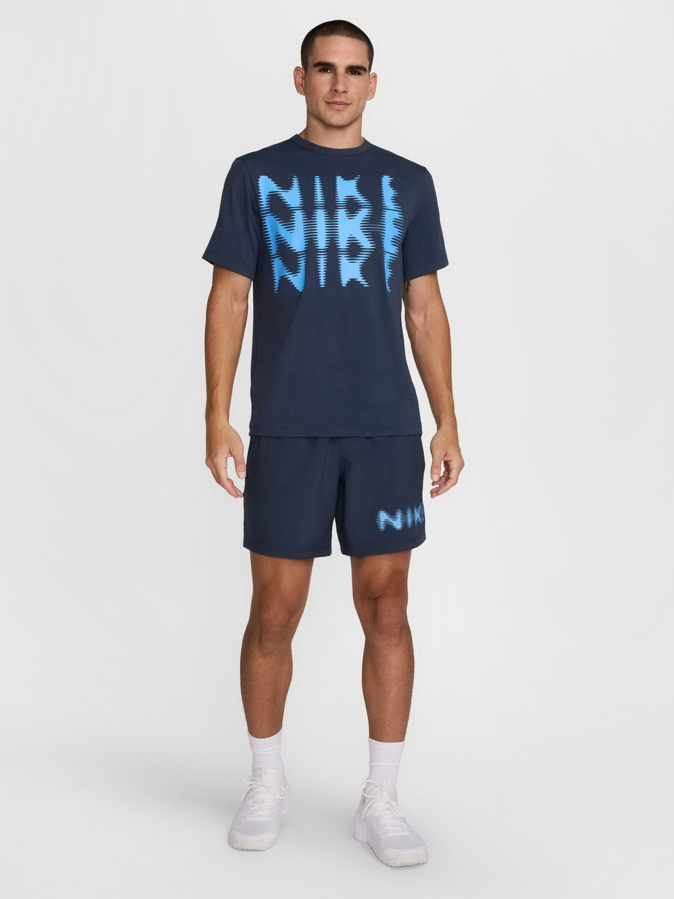 Футболка NIKE Hyverse Dri-Fit модель HJ3074-437 Фото