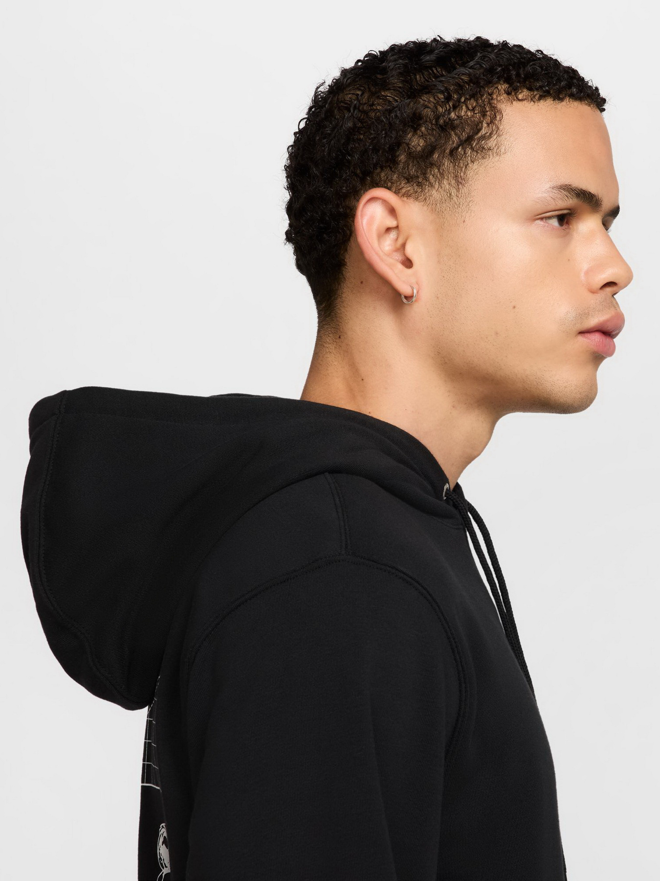 Худі NIKE CLUB FRENCH TERRY PO HDY модель HQ8594-010 Худі NIKE CLUB FRENCH TERRY PO HDY модель HQ8594-010 Фото