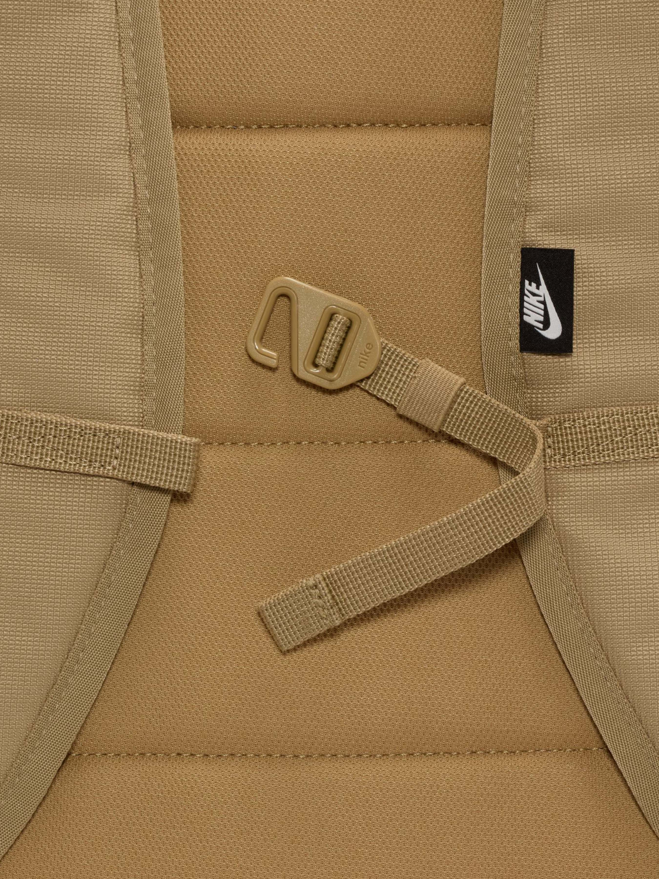 Рюкзак NIKE Heritage Eugene 23L модель DB3300-297 Фото