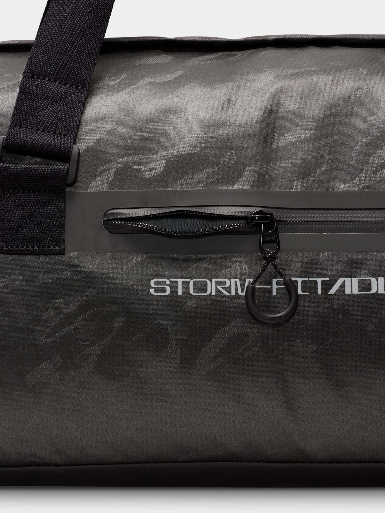 Дорожная сумка NIKE STORM-FIT ADV DUFFLE 38L модель FZ6367-010 Дорожная сумка NIKE STORM-FIT ADV DUFFLE 38L модель FZ6367-010 Фото
