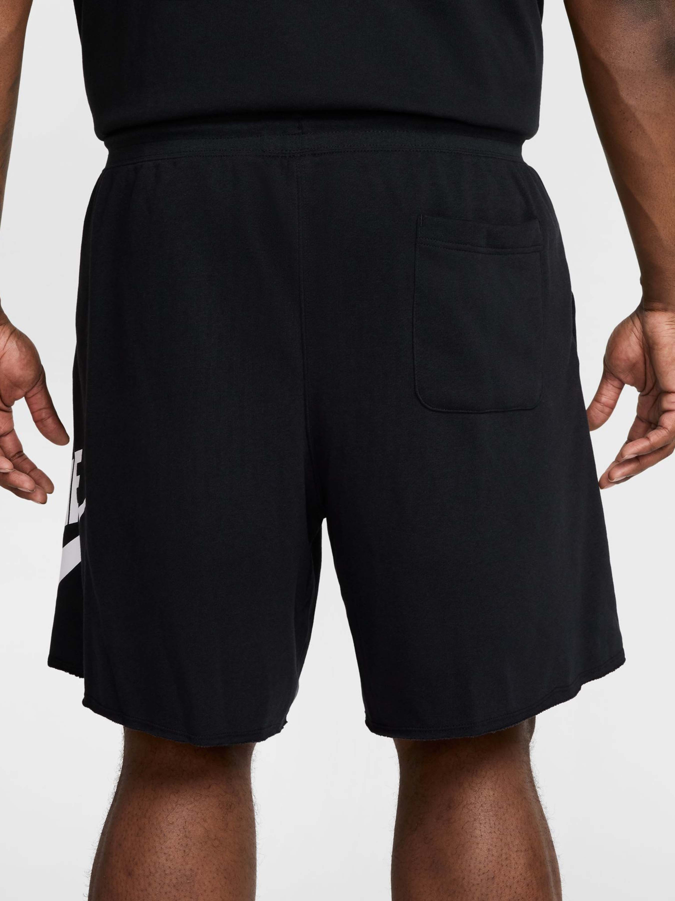 Шорти NIKE Club Alumni FT модель FQ4950-010 Фото