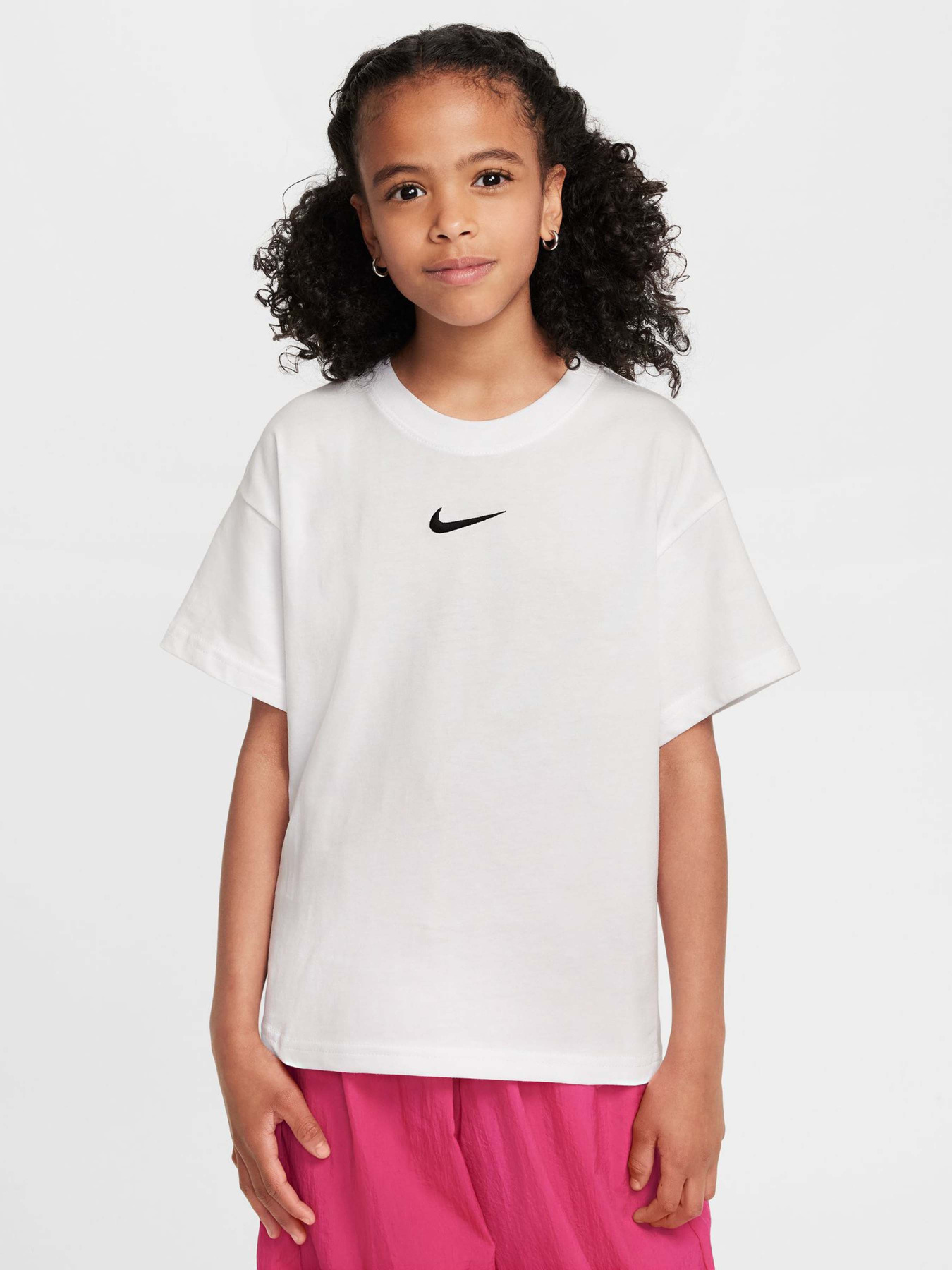 Футболка NIKE SPORTSWEAR ESSENTIAL модель FZ5539-100 Фото