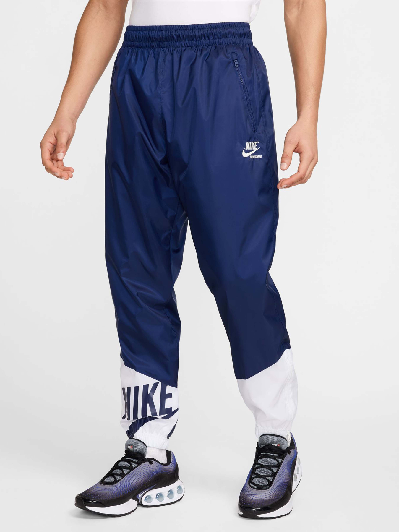 Штаны спортивные NIKE WINDRUNNER модель HJ2034-492 Фото