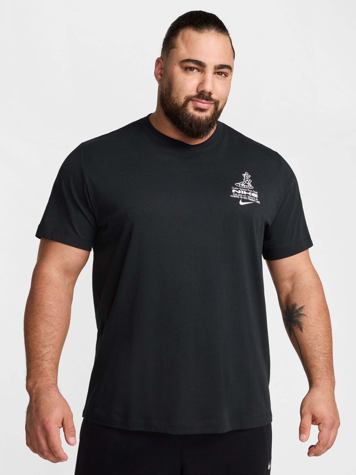 Футболка NIKE RUNNING модель HJ3617-010 Футболка NIKE RUNNING модель HJ3617-010 Фото