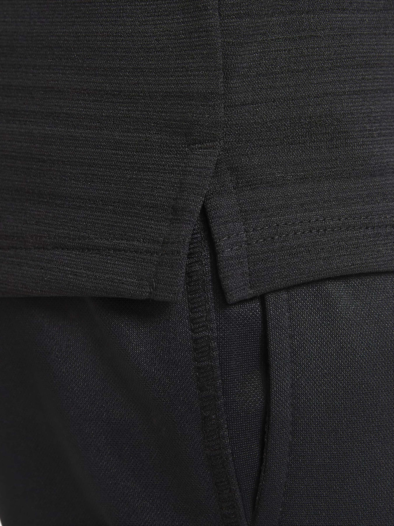 Футболка NIKE Dri-FIT Miler модель DD3055-010 Фото