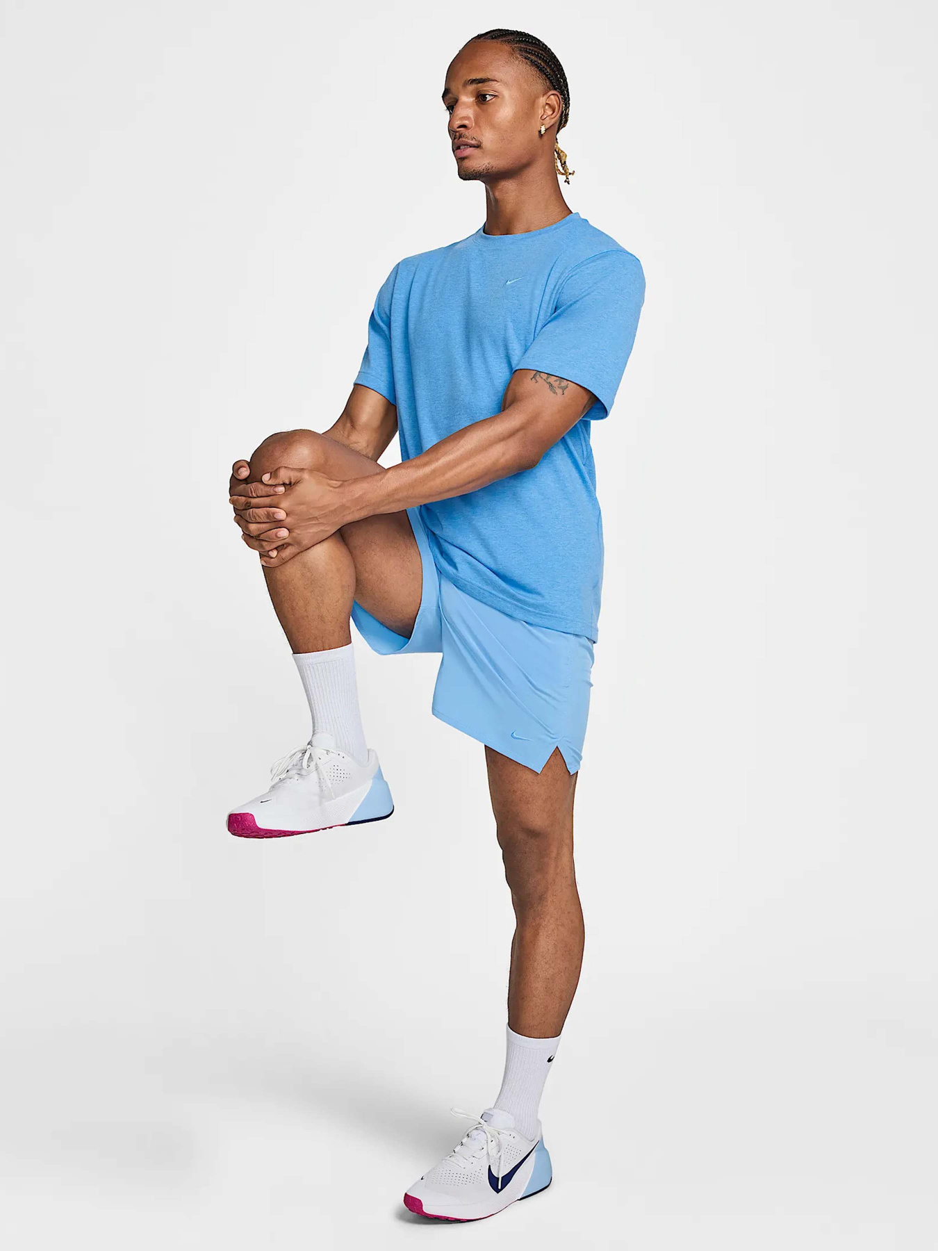 Спортивная футболка NIKE PRIMARY DRI-FIT модель DV9831-412 Фото