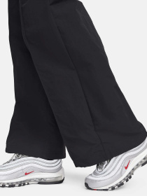 Спортивні штани NIKE TREND WOVEN модель FQ3588-010 Спортивні штани NIKE TREND WOVEN модель FQ3588-010 Фото