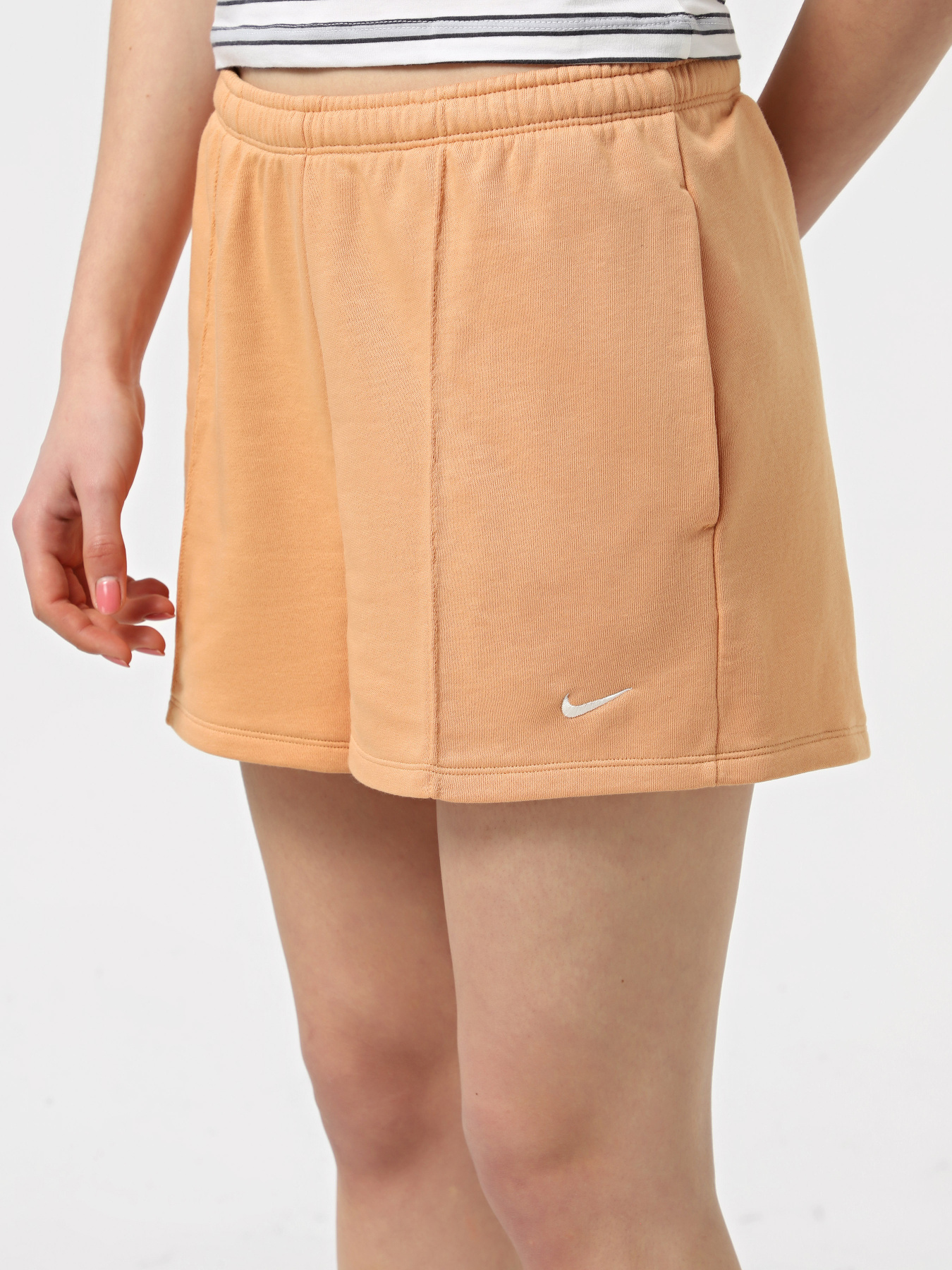 Шорти NIKE Sportswear Chill French Terry Mid Rise 4 Inch модель HF6940-856 Фото