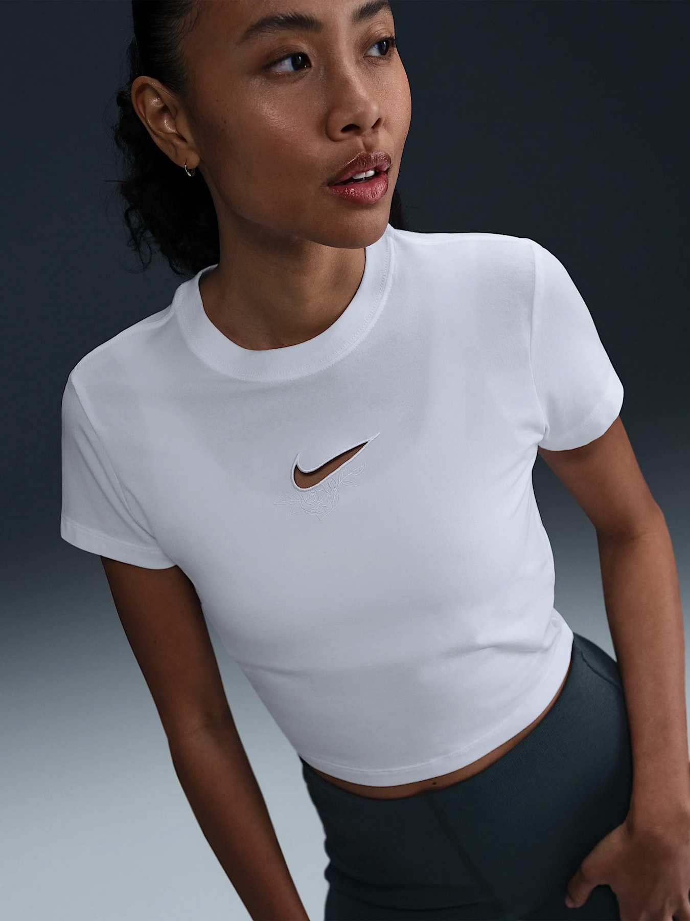 Футболка NIKE SPORTSWEAR CHILL KNIT модель HF9534-100 Фото