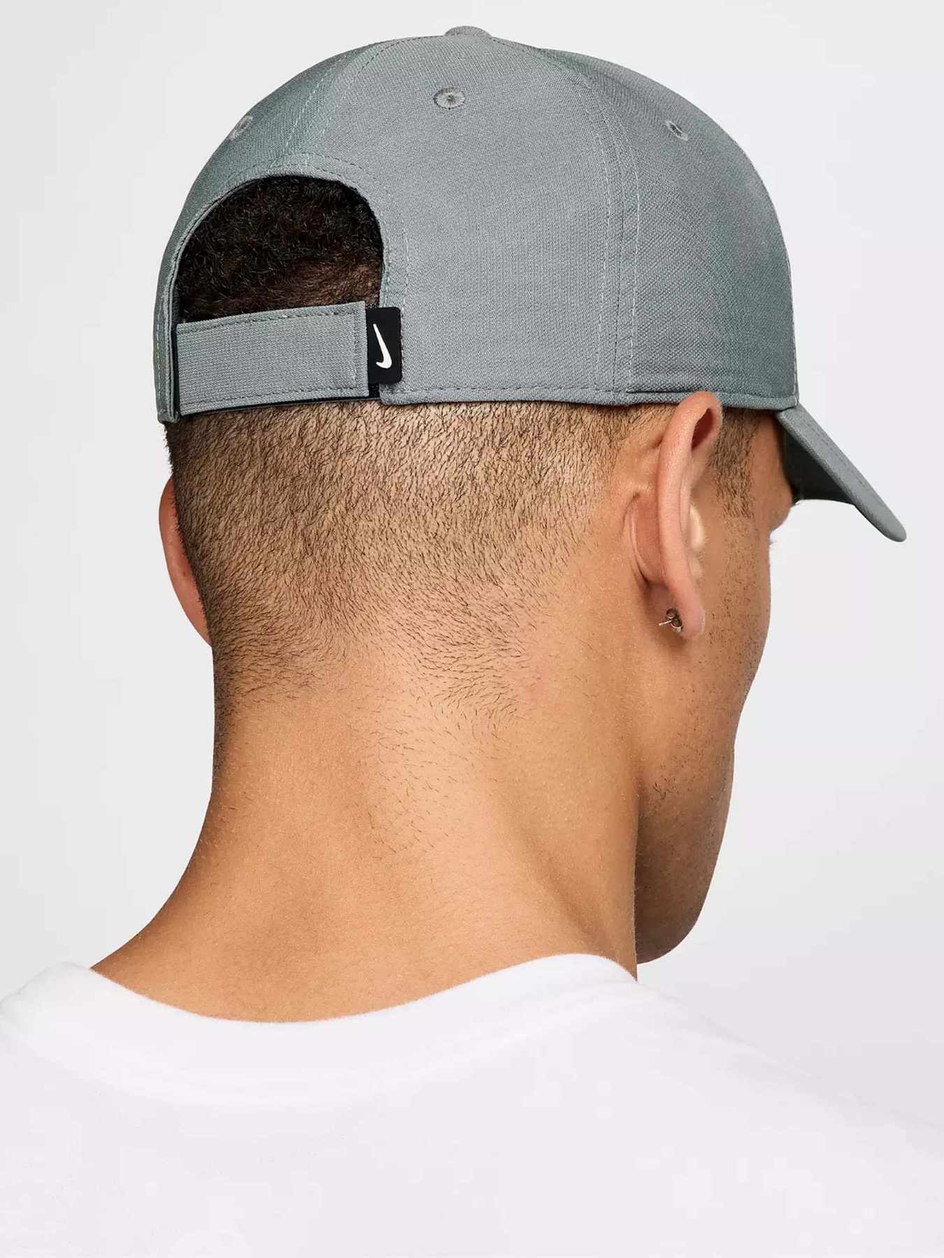 Кепка NIKE DRI-FIT CLUB модель FB5625-084 Кепка NIKE DRI-FIT CLUB модель FB5625-084 Фото