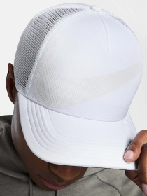 Кепка NIKE RISE DRI-FIT TRUCKER модель HJ7018-100 Кепка NIKE RISE DRI-FIT TRUCKER модель HJ7018-100 Фото