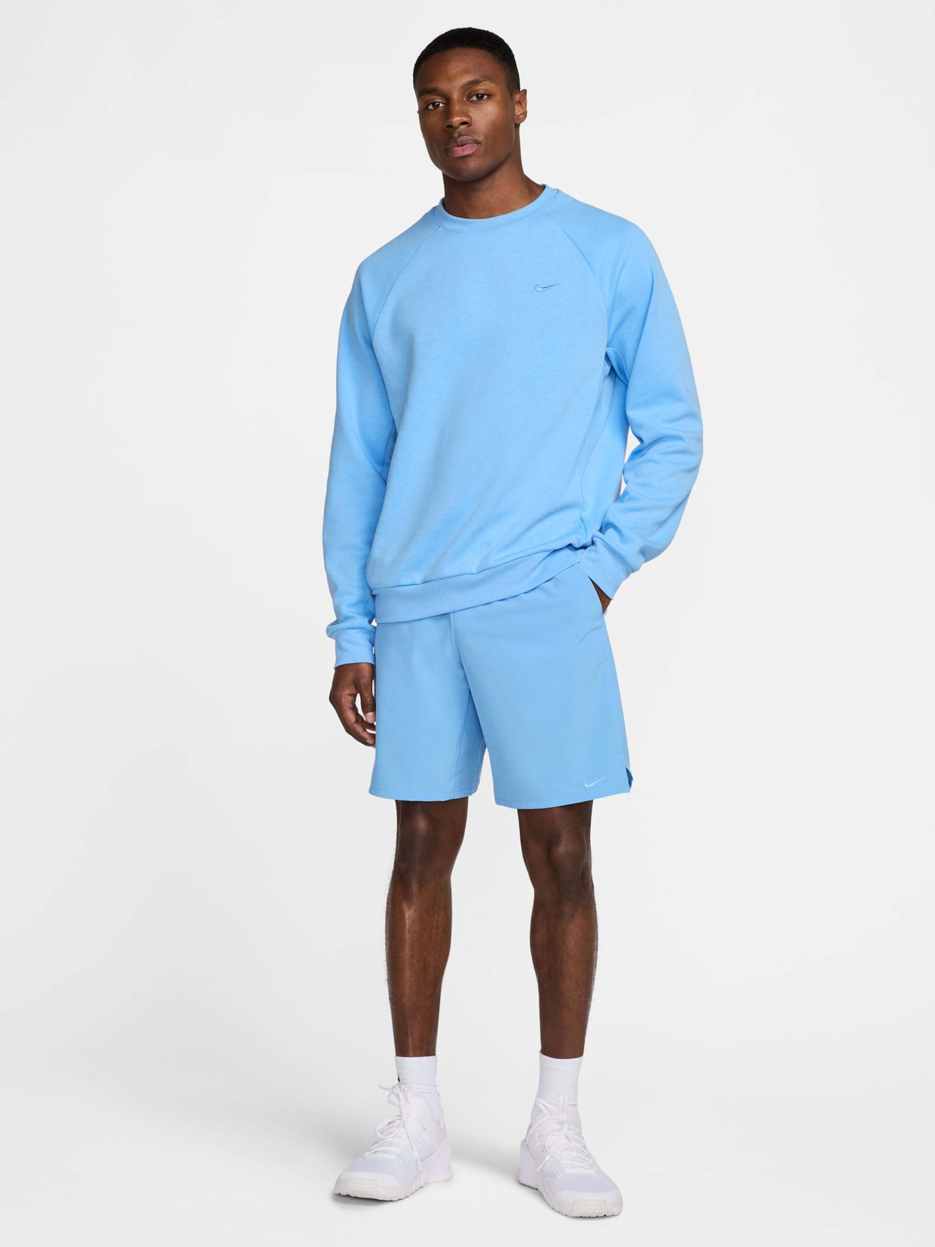 Шорты спортивные NIKE Dri-Fit Unlimited Woven 9In Unlined модель DV9330-412 Фото