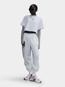 Футболка NIKE Nsw модель HF9500-100 Фото