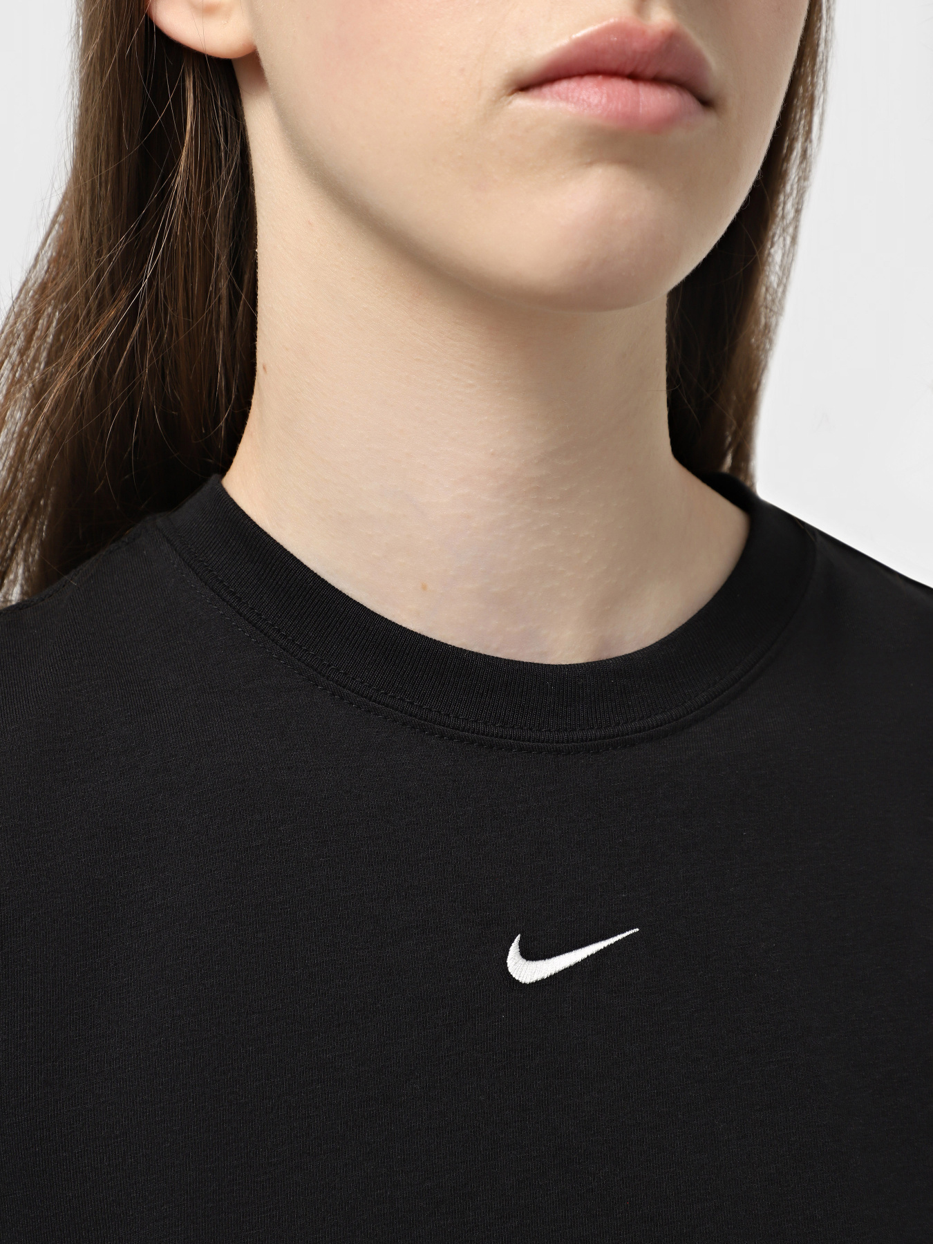 Футболка NIKE SPORTSWEAR CHILL KNIT модель HF9538-011 Футболка NIKE SPORTSWEAR CHILL KNIT модель HF9538-011 Фото