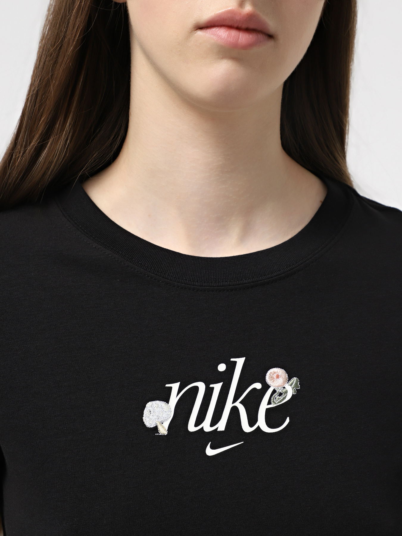 Футболка NIKE Sportswear Chill Knit модель HF9722-010 Фото