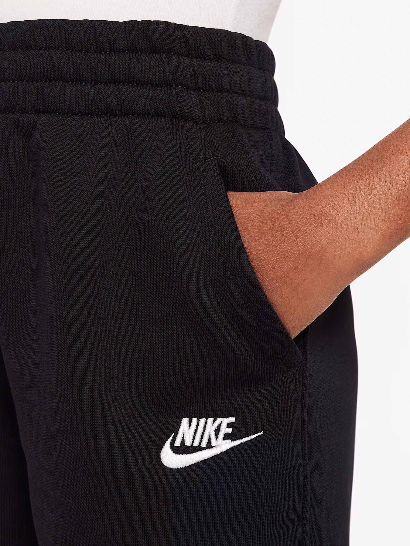 Шорти спортивні NIKE Nsw Club модель FD3015-010 Фото